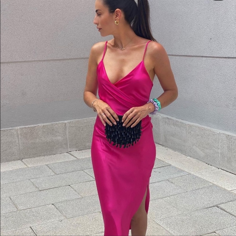 ZARA BLOGGERS FAV SATIN DRAPED DRESS PINK - Picture 9 of 14